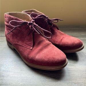 Hush Puppies burgundy-red suede desert boots. Size 8.5
